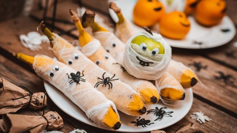 Słone przekąski na Halloween – pomysły na imprezę