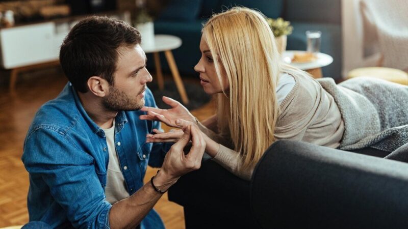 Co to jest monogamia i jak działa w praktyce?