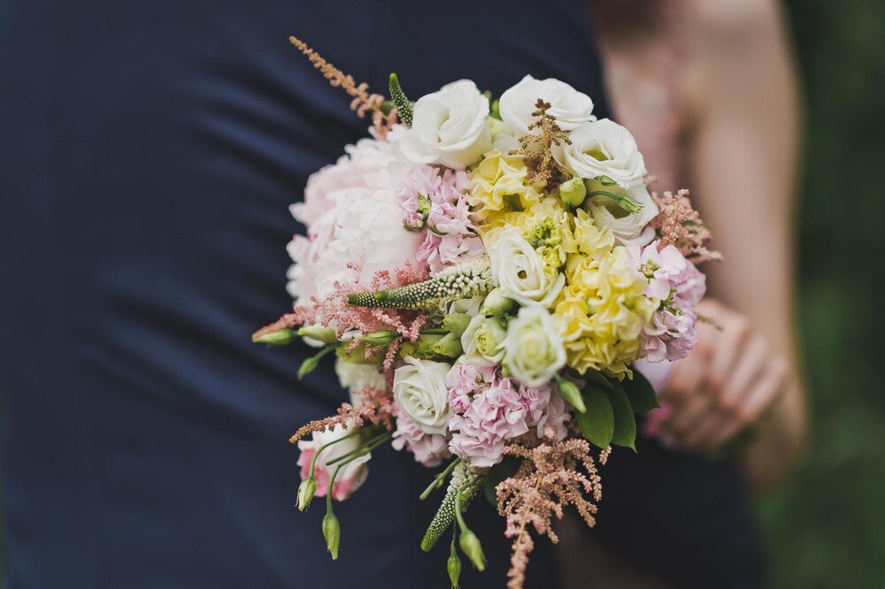 Czy do ślubu cywilnego trzeba mieć bukiet i jakie wybrać kwiaty?