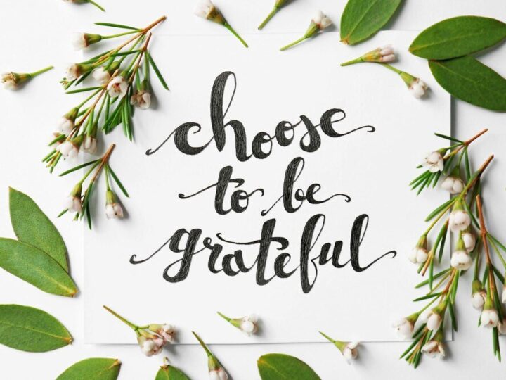 Fajne cytaty na podziękowanie – jak pięknie wyrazić wdzięczność