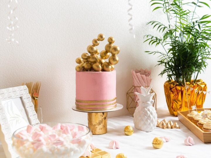 Jak udekorować stół na 50 urodziny – pomysły i inspiracje