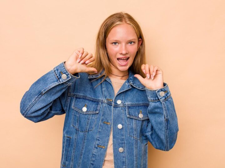 Szponcić – co to znaczy w slangu młodzieżowym?