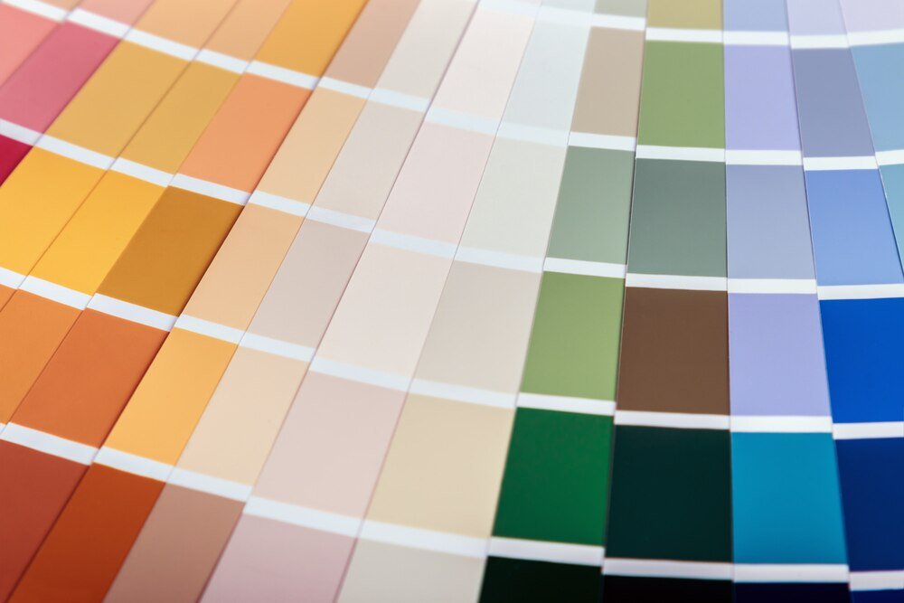 Turkusowy a seledynowy – czym się różnią te kolory?