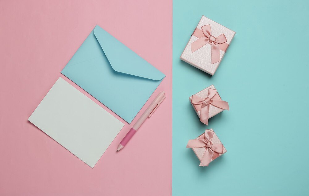 W czym dać pieniądze na ślub – pomysły na eleganckie opakowanie